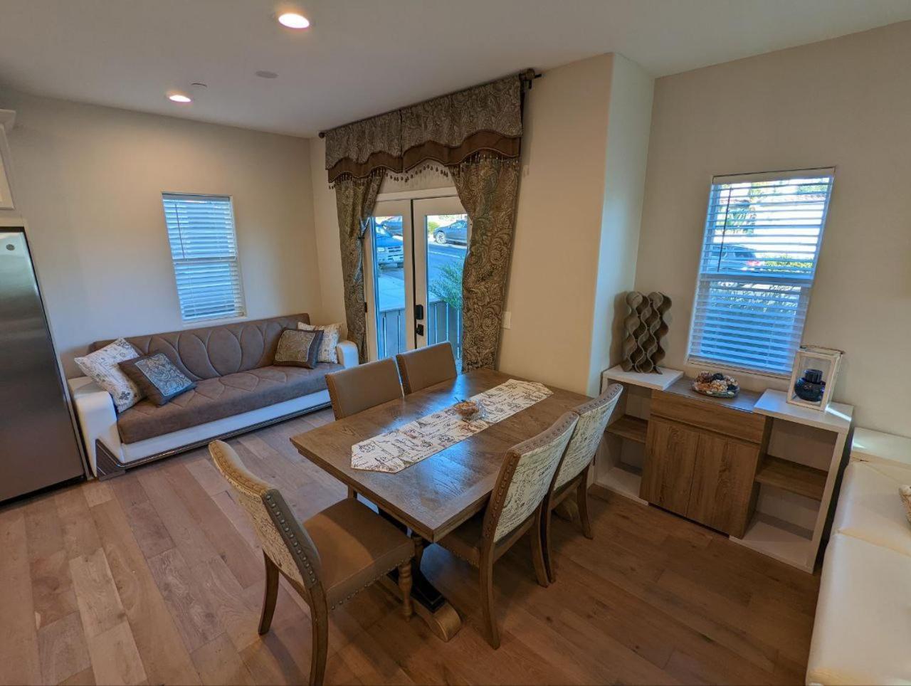 Modern Comfort, Prime Location, 360 Views, 4 Bedroom Entire House سان دييغو المظهر الخارجي الصورة